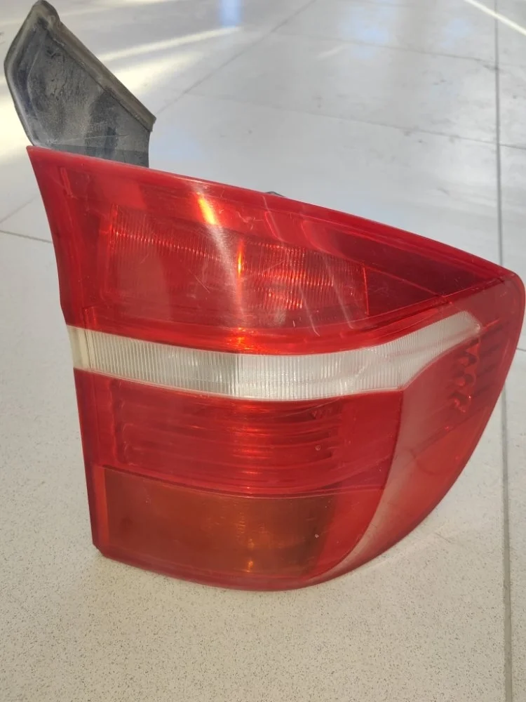 Фонарь наружний Bmw X5 2007 63217200817 E70 N62B48, правый