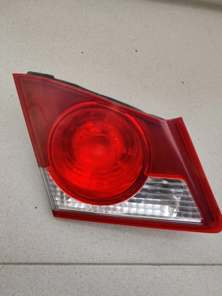 Фонарь внутренний Honda Civic 2008 34156SNBG02 FD R18A1, левый