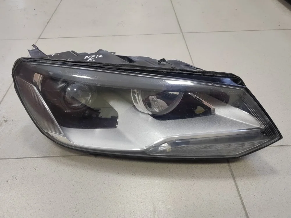 Фара Volkswagen Touareg 2011 7P1941006 7P5 CJMA, правая