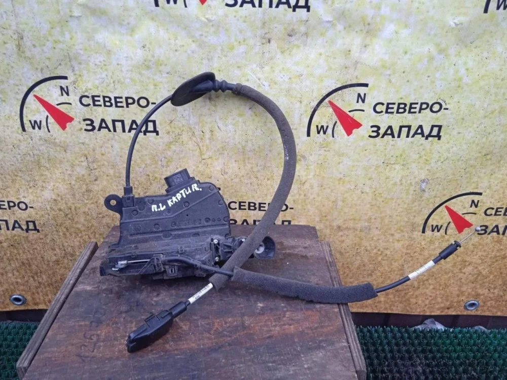 Замок двери Renault Kaptur 2017 805031332R HHA H4M, передний левый