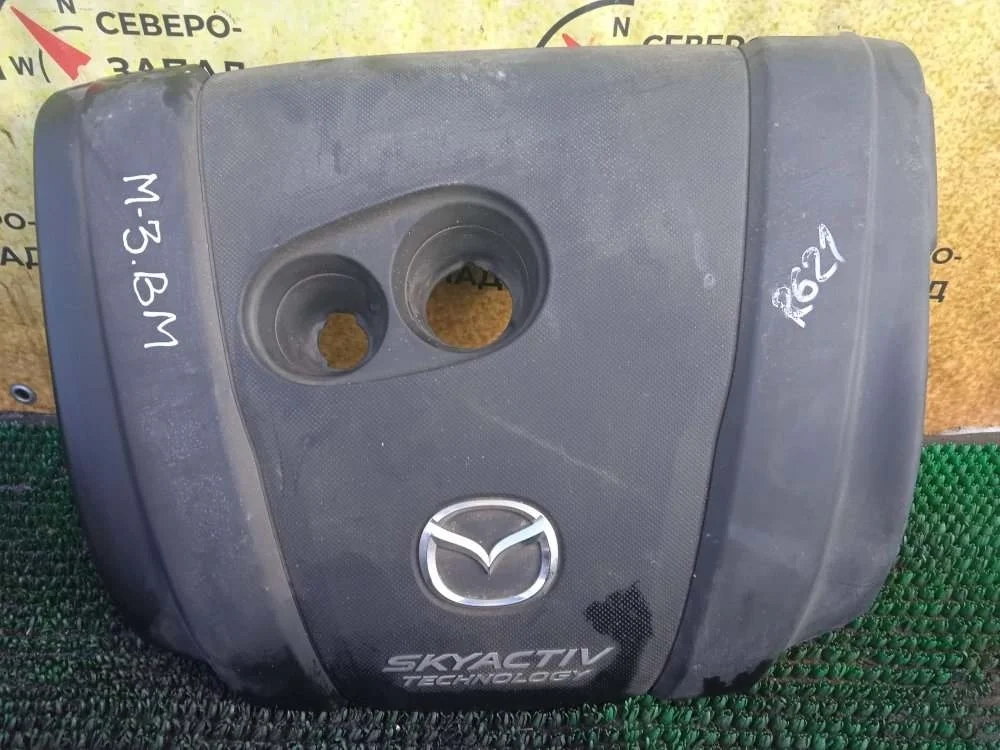 Крышка двс декоративная Mazda 3 2013 PE11102F0 BM 2.0