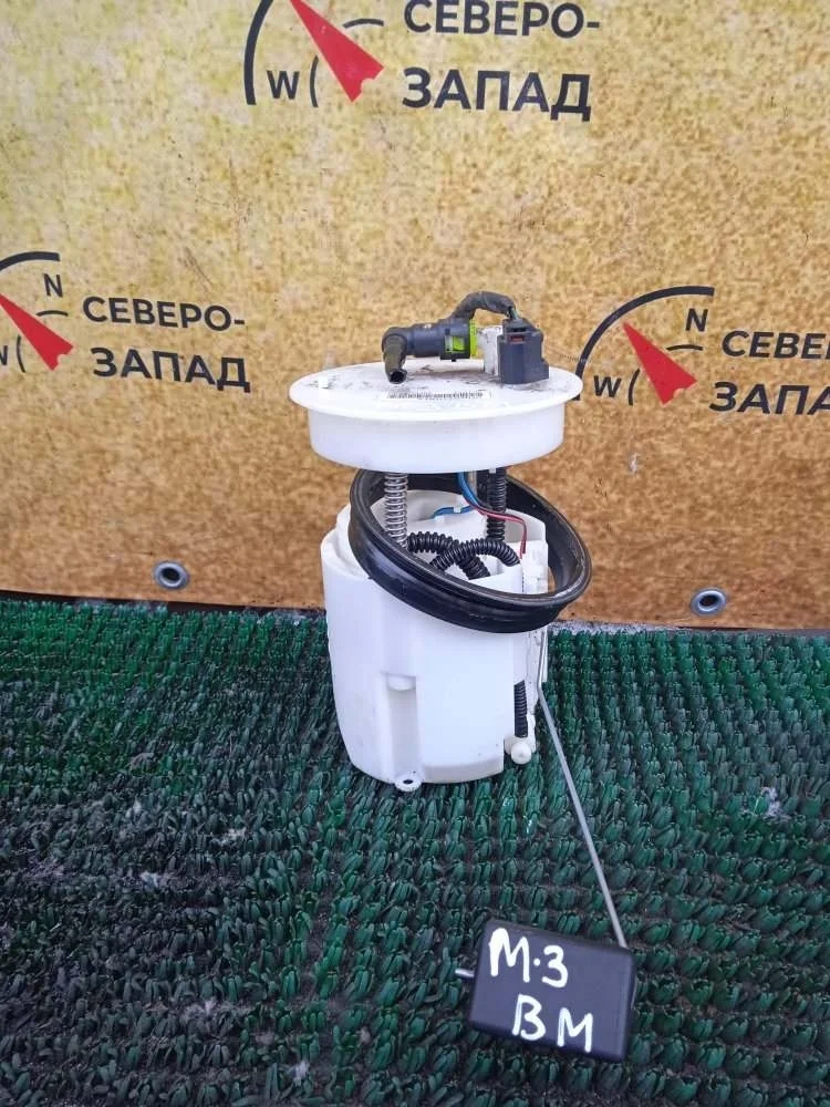 Бензонасос Mazda 3 2013 PE201335X BM 2.0