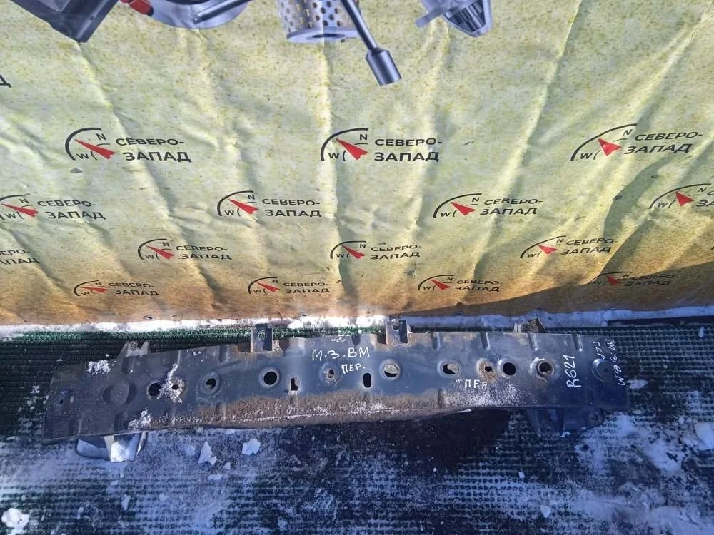 Усилитель бампера Mazda 3 2013 B45A50070A BM 2.0, передний