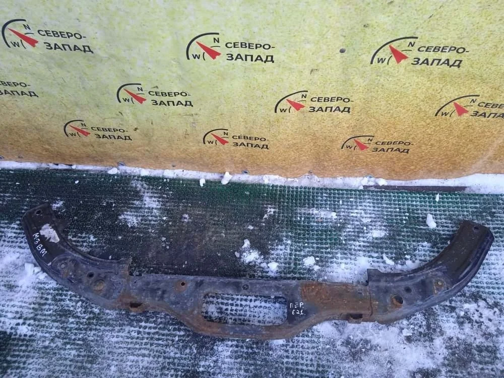 Панель передняя (телевизор) Mazda 3 2013 B45A53150A BM 2.0