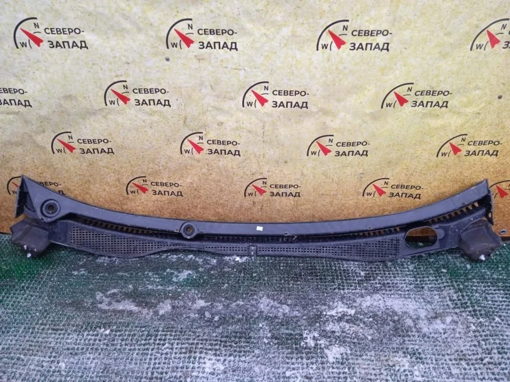 Жабо Renault Kaptur 2020 668118163R HHA H4M441