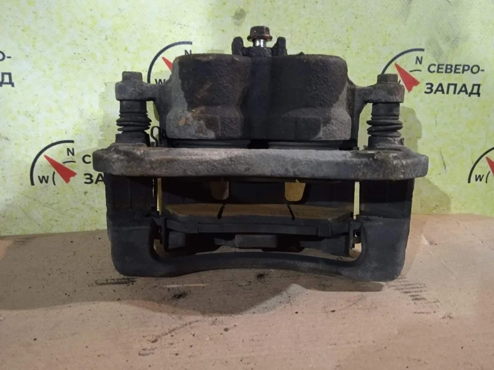 Суппорт тормозной SsangYong Actyon 2013 4814034050 CK D20DTF, передний правый