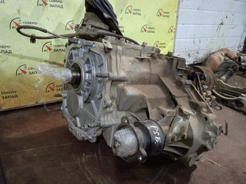 Раздаточная коробка Mitsubishi Pajero Sport 2009 3242A083 KH6W 6B31