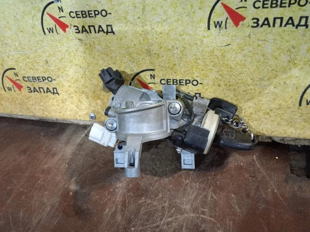 Замок зажигания Mitsubishi Pajero Sport 2009 4408A134 KH6W 6B31
