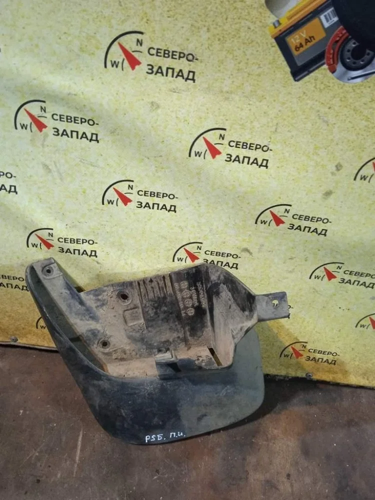 Брызговик Mitsubishi Pajero Sport 2009 5370A509 KH6W 6B31, передний левый