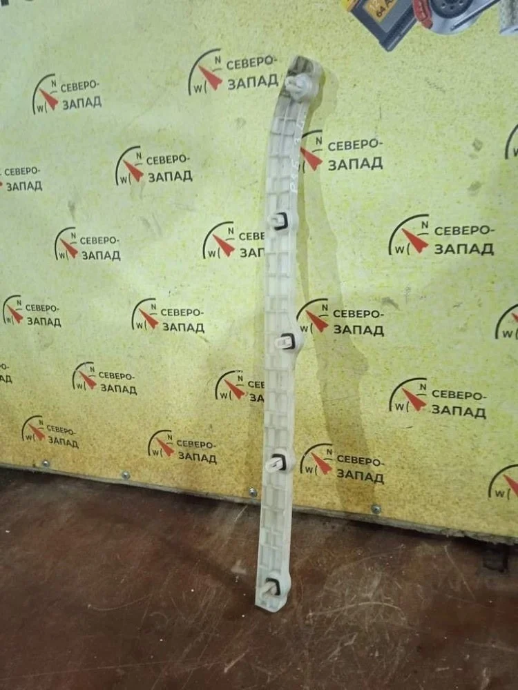 Кронштейн бампера Mitsubishi Pajero Sport 2009 6410A797 KH6W 6B31, задний левый