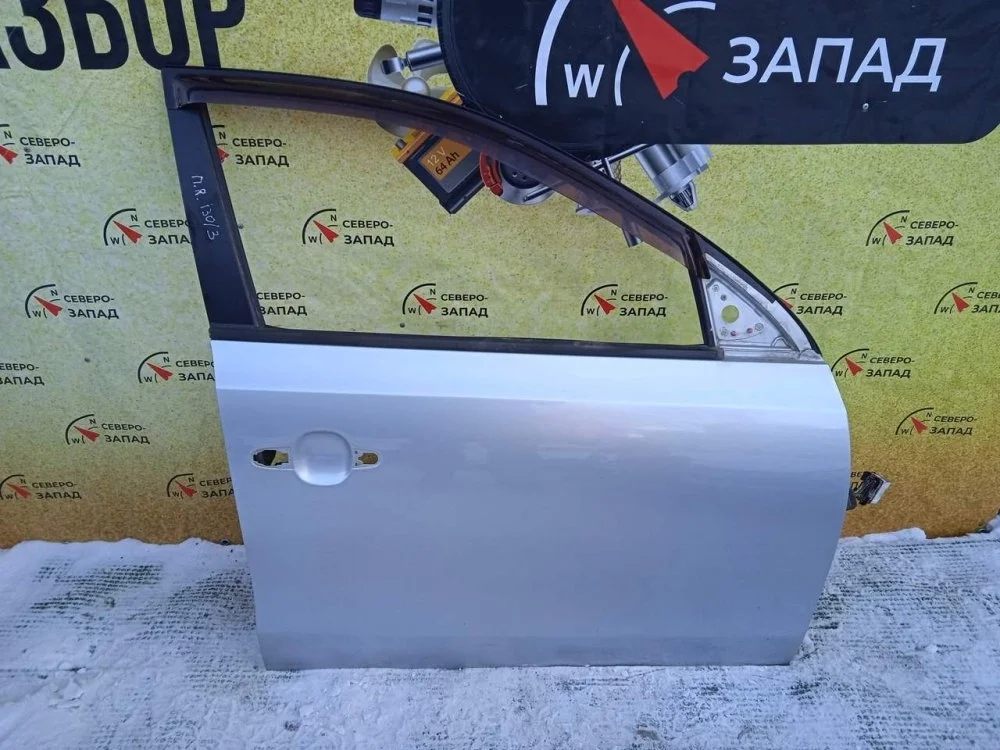 Дверь Hyundai I30 2010 760042R010 FD G4FC, передняя правая