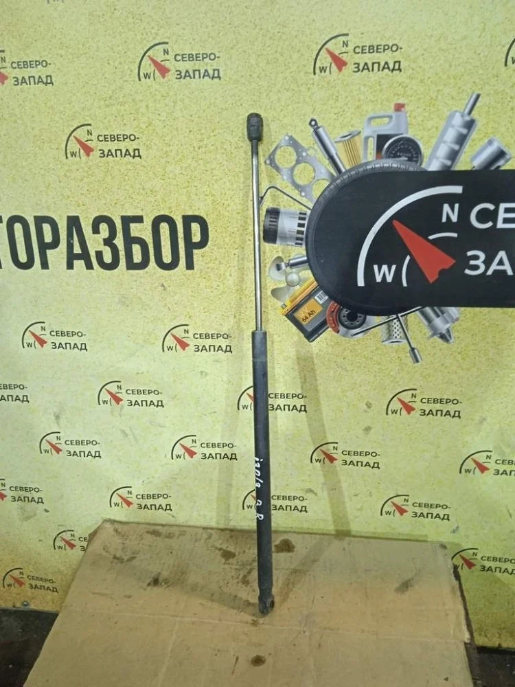 Амортизатор багажника Hyundai I30 2010 817812R000 FD G4FC, задний правый