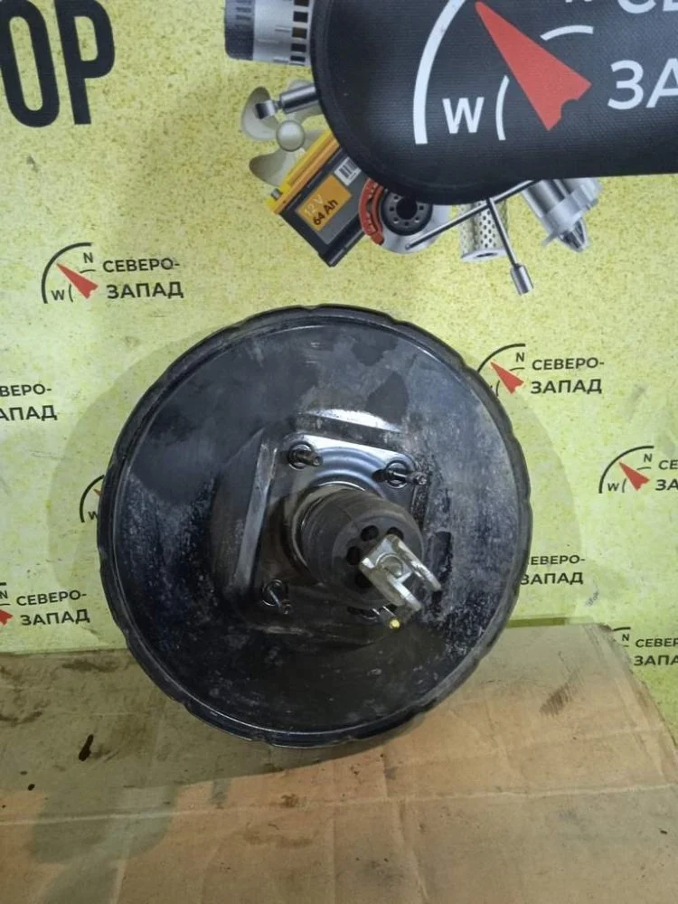 Вакуумник тормозной Hyundai I30 2010 591101H010 FD G4FC