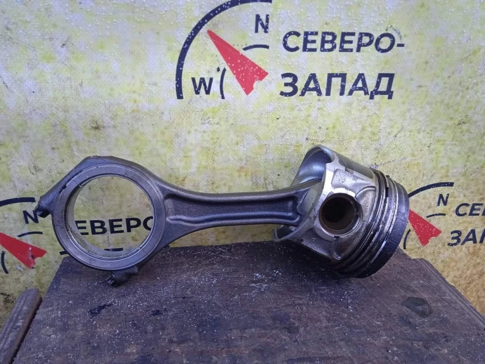 Поршень с шатуном Volkswagen Touareg 2012 059198401H 7P5 CJMA