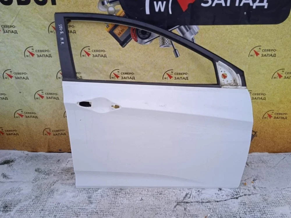 Дверь Hyundai Solaris 2016 760044L000 RB G4FA, передняя правая