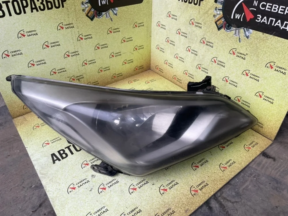 Фара Hyundai Solaris 2016 921024L600 RB G4FA, правая