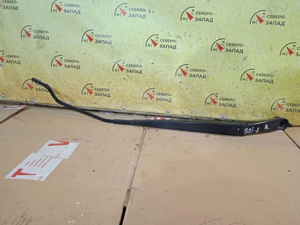 Поводок стеклоочистителя Hyundai Solaris 2016 983201R000 RB G4FA, правый