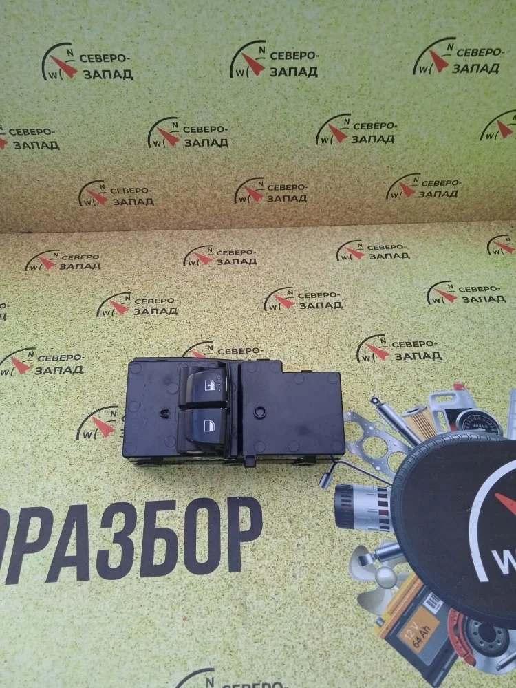 Блок управления стеклоподъемниками Hyundai Solaris 2016 93571H5050 RB G4FC