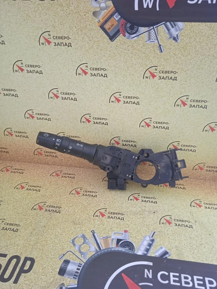 Подрулевой переключатель поворотников Hyundai Solaris 2010 934101R530 RB G4FA