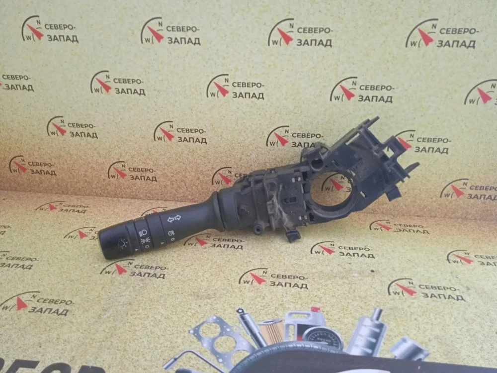 Подрулевой переключатель поворотников Hyundai Solaris 2016 934101M521 RB G4FA