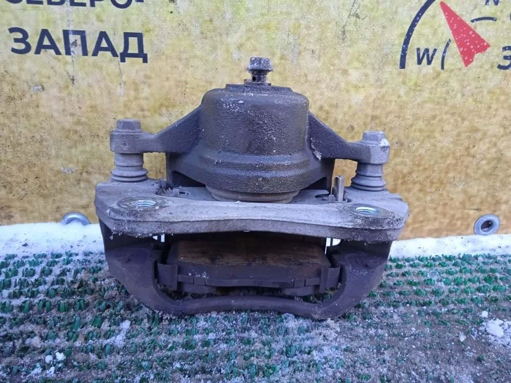 Суппорт Kia Ceed 2011 581101H000 ED G4FC, передний левый