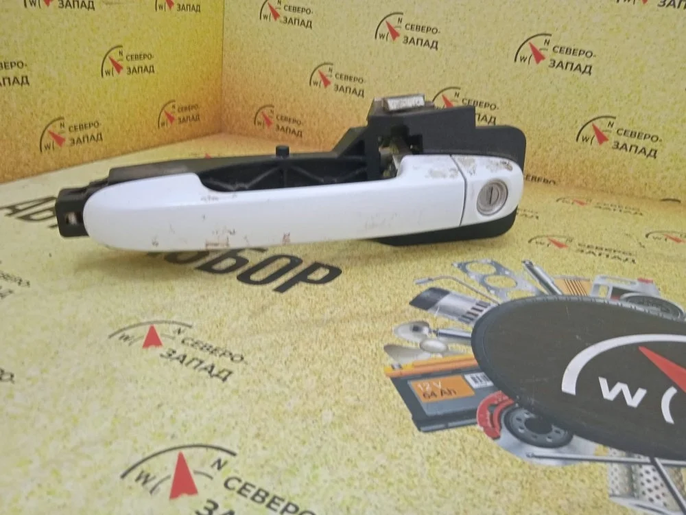 Ручка двери Kia Ceed 2011 826511H010 ED G4FC, передняя левая