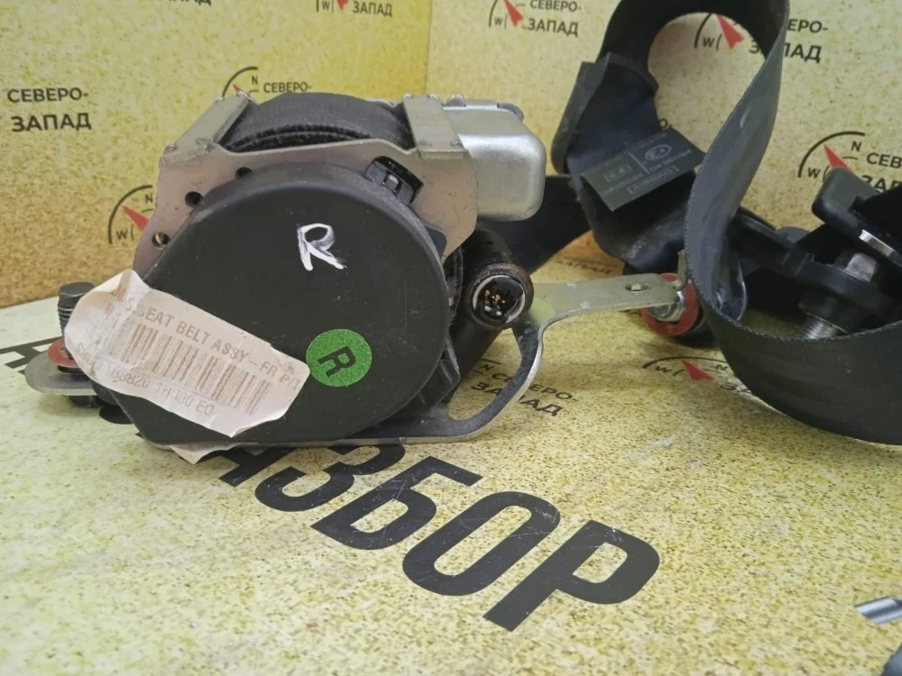 Ремень безопасности Kia Ceed 2011 888201H000EQ ED G4FC, передний правый