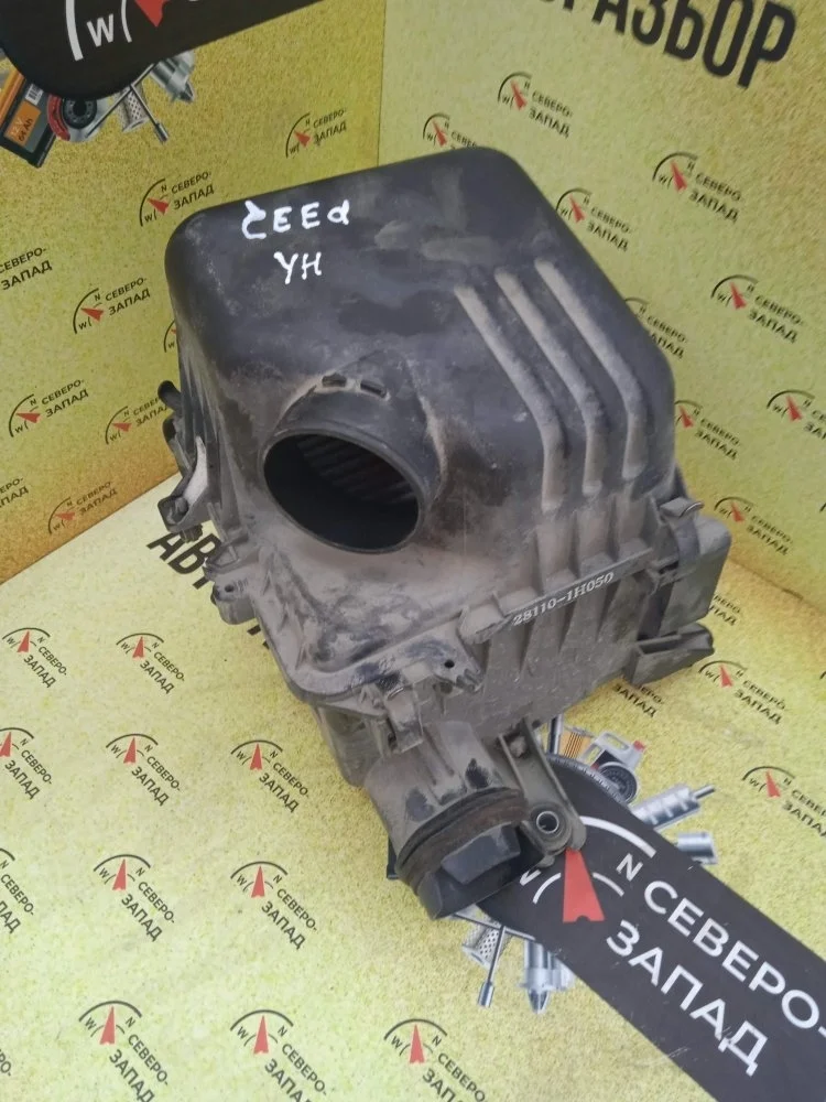 Корпус воздушного фильтра Kia Ceed 2011 281101H050 ED G4FC