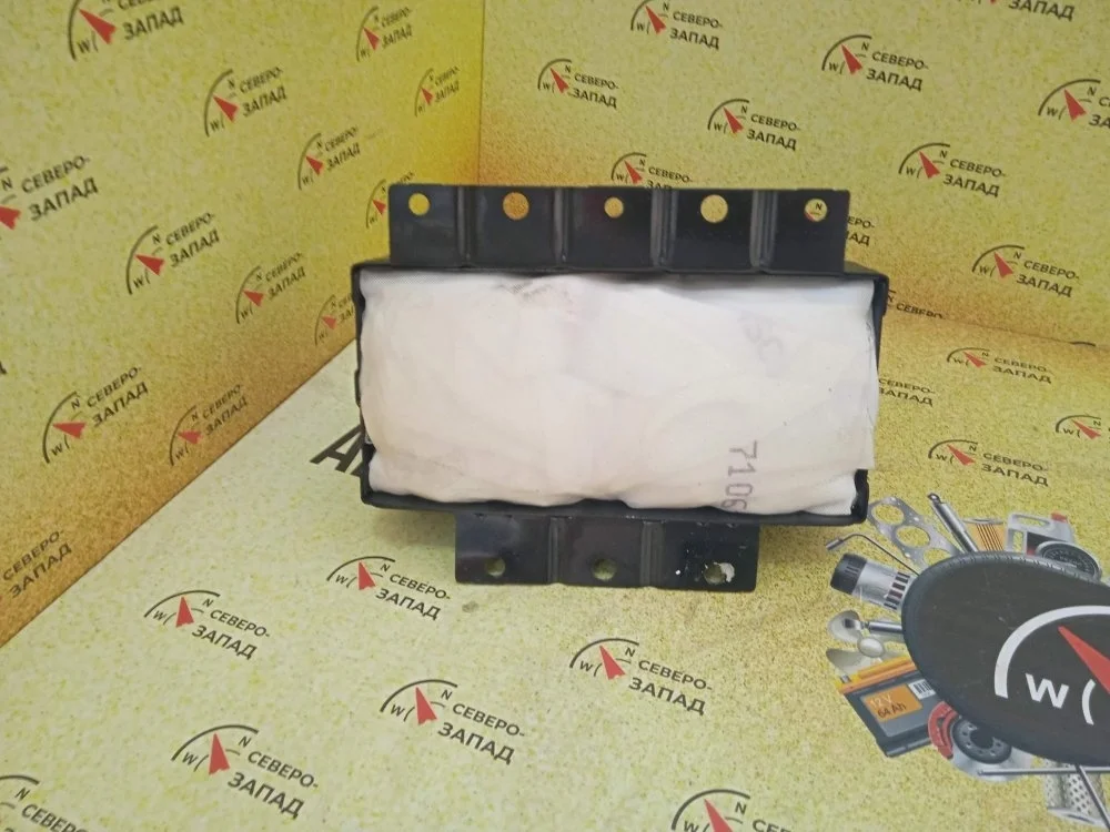 Подушка безопасности пассажира Kia Ceed 2011 845301H000 ED G4FC