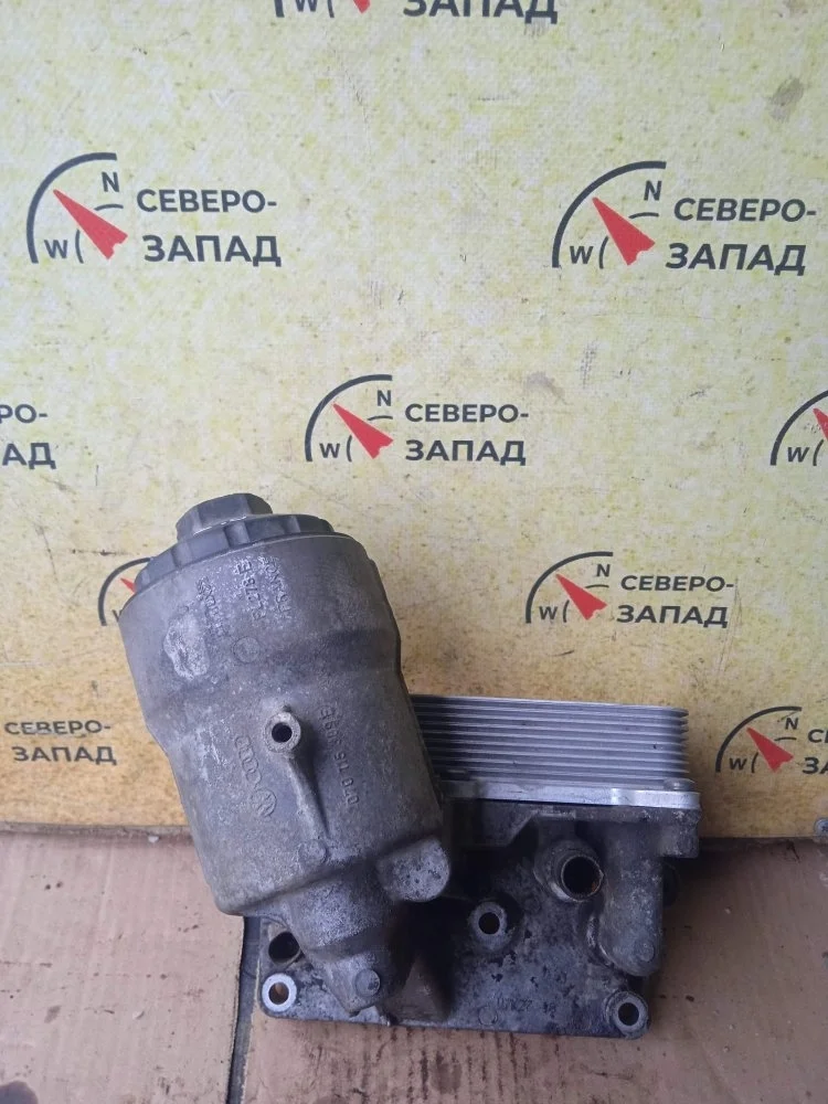 Корпус масляного фильтра Volkswagen Touareg 2008 070115389E BPE