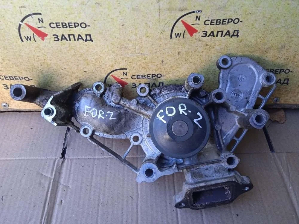 Помпа Toyota 4Runner 2005 1610059276 UZN215 2UZ