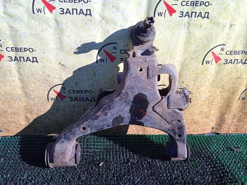 Рычаг Toyota Land Cruiser 2011 4806860030 VDJ200 1VDFTV, передний правый