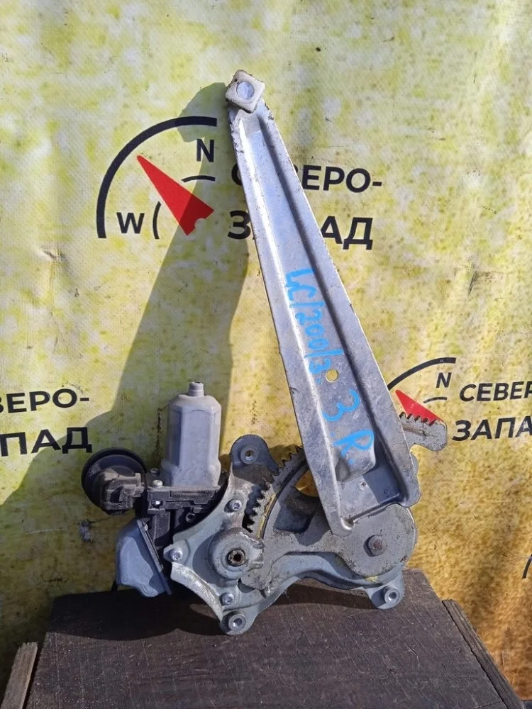 Стеклоподьемник Toyota Land Cruiser 2011 6980335080 VDJ200 1VDFTV, задний правый
