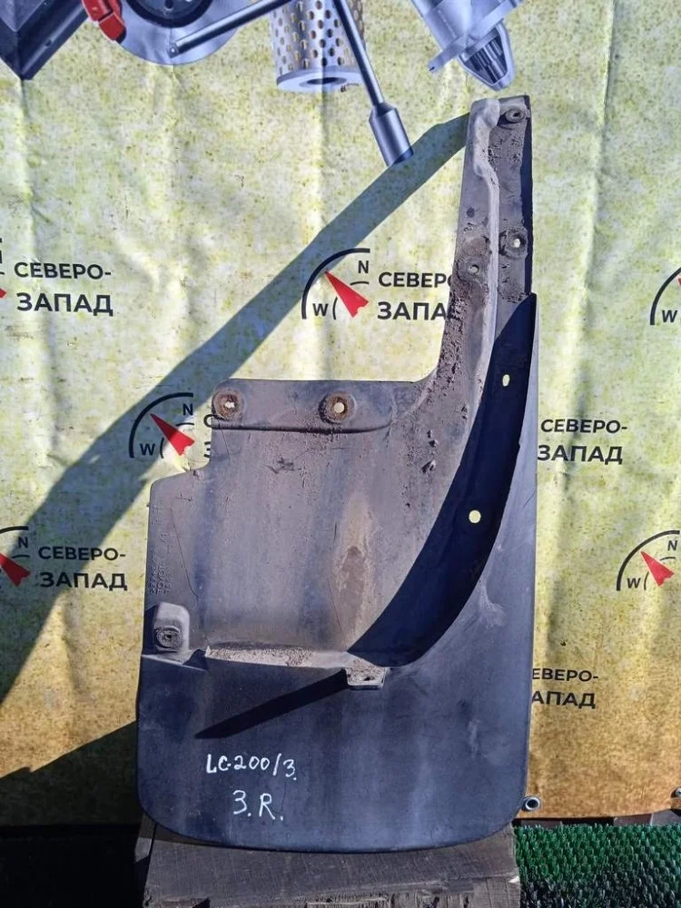 Брызговик Toyota Land Cruiser 2011 7662560240 VDJ200 1VDFTV, задний правый