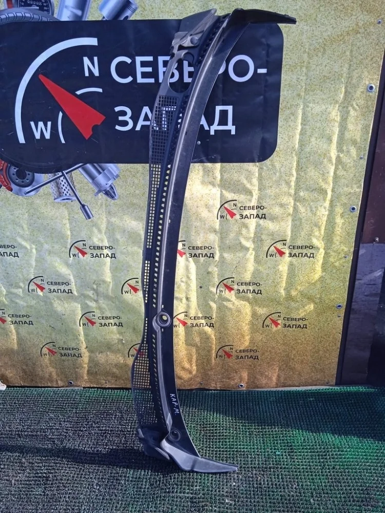 Жабо Renault Kaptur 2019 668118163R HHA H4M429