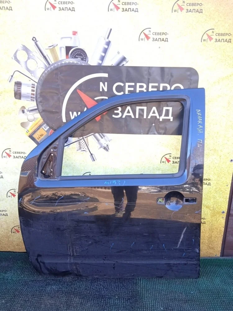 Дверь Nissan Navara 2010 H01015X0MB D40M YD25DDTI, передняя левая