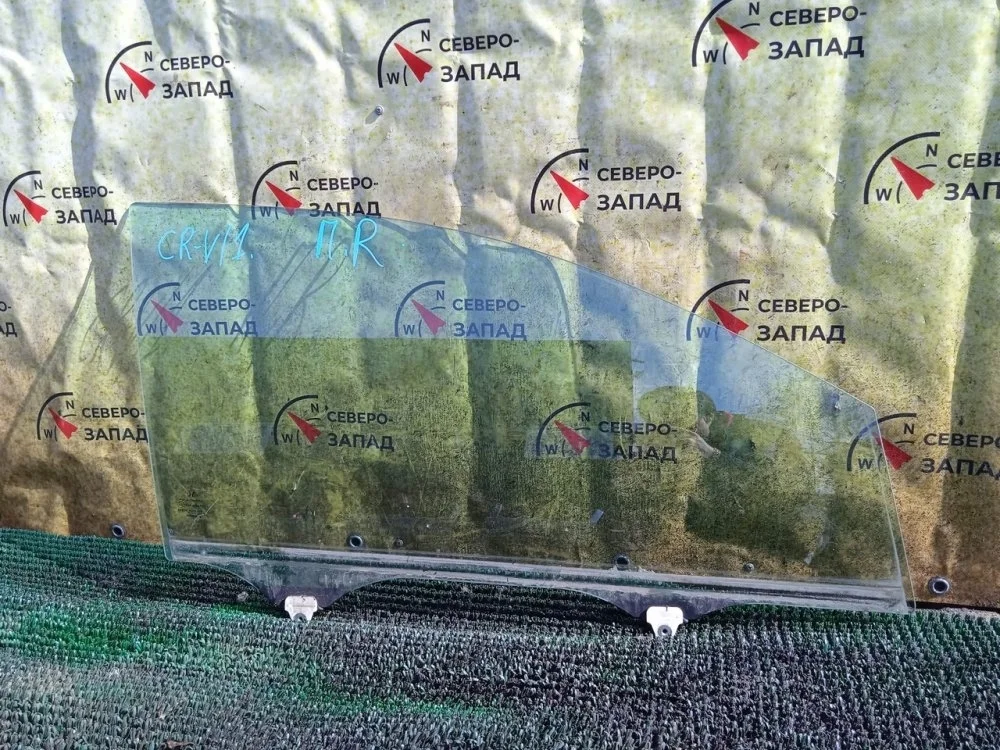 Стекло двери Honda Cr-V 2014 73300T0GG00 RM K24Z9, переднее правое