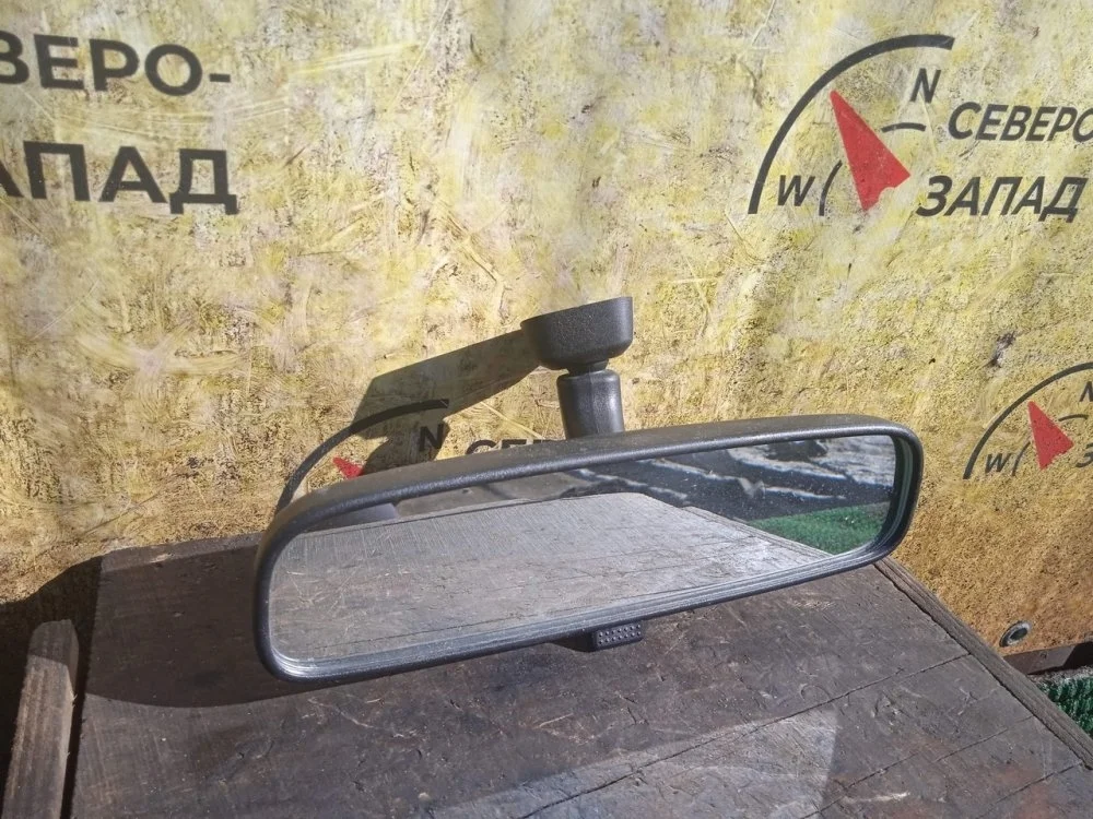 Зеркало салонное Mitsubishi L200 2011 MN124448 KB4T 4D56-6-DFL