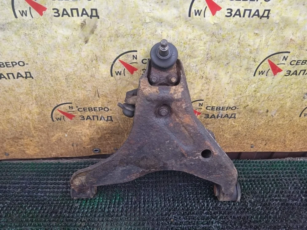 Рычаг Mitsubishi L200 2011 4013A087 KB4T 4D56-6-DFL, передний левый