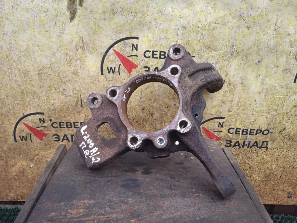 Кулак поворотный Mitsubishi L200 2011 MR992377 KB4T 4D56-6-DFL, передний левый