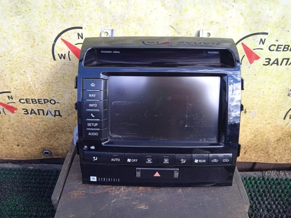 Магнитола (панель управления) Toyota Land Cruiser 2012 8611060110 VDJ200 1VDFTV