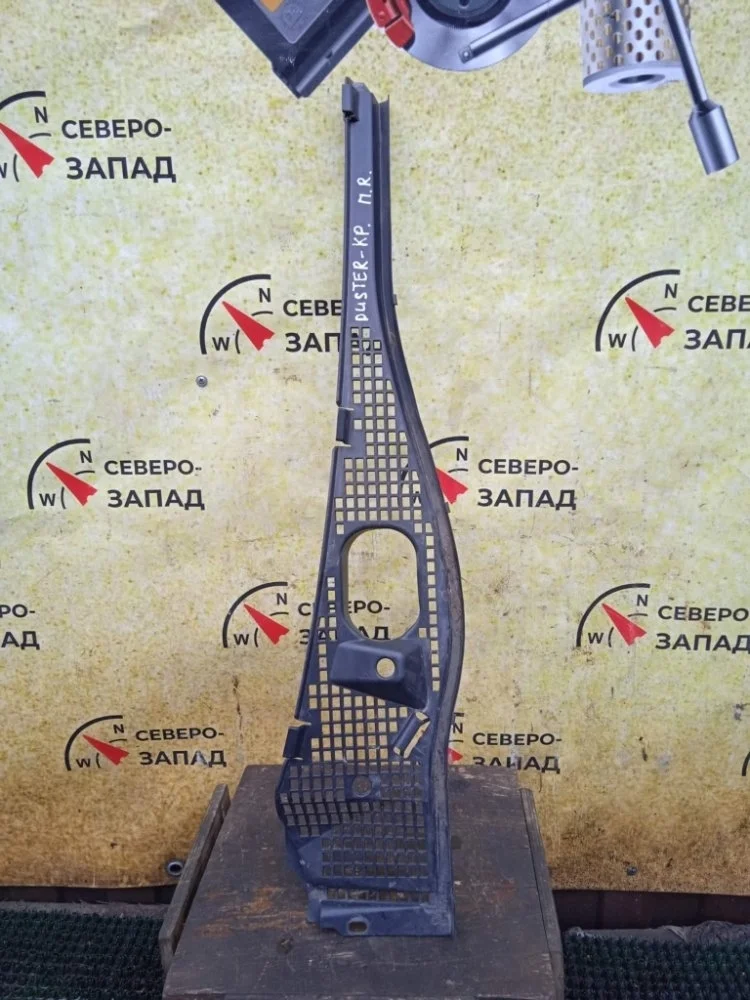 Жабо Renault Duster 2013 6001546859 X79 K4M690, правое