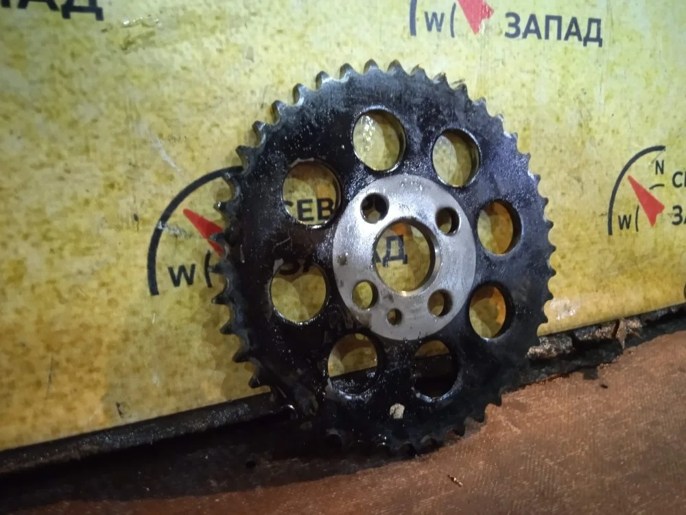 Шестерня ГРМ Toyota Land Cruiser 2011 1352351020 VDJ200 1VDFTV