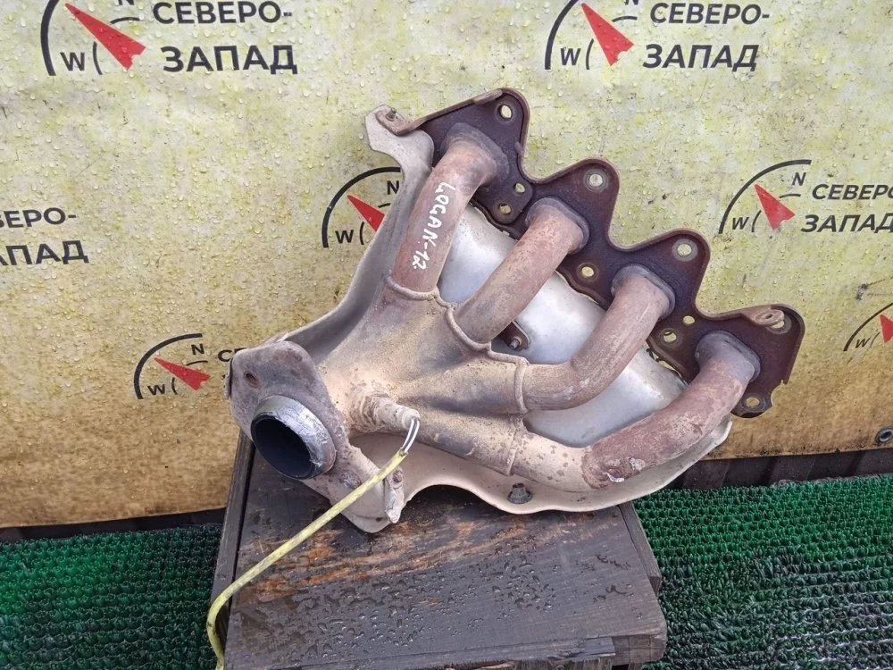 Коллектор выпускной Renault Logan 2012 8200543309 L90 K4M690