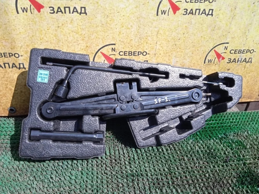 Набор инструментов Hyundai Santa Fe 2012 091102W000 DM D4HB