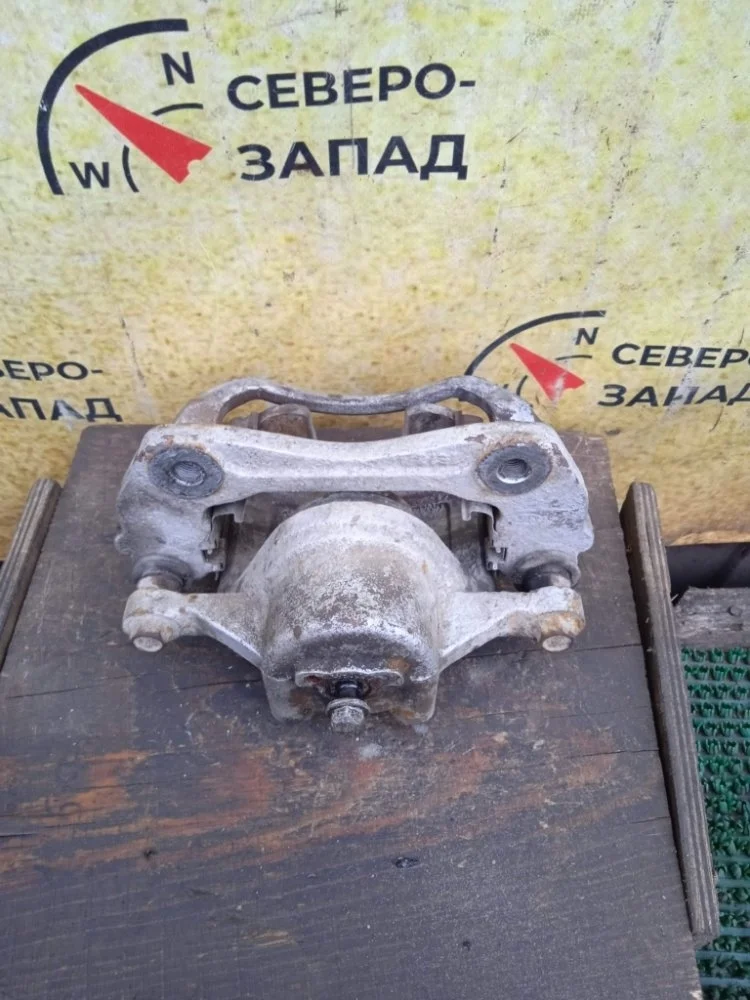 Суппорт Kia Ceed 2008 581301H000 ED G4FC, передний правый