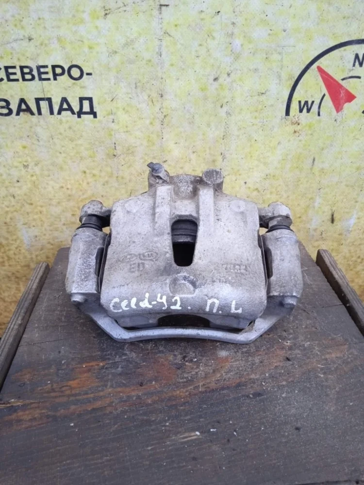 Суппорт Kia Ceed 2008 581101H000 ED G4FC, передний левый