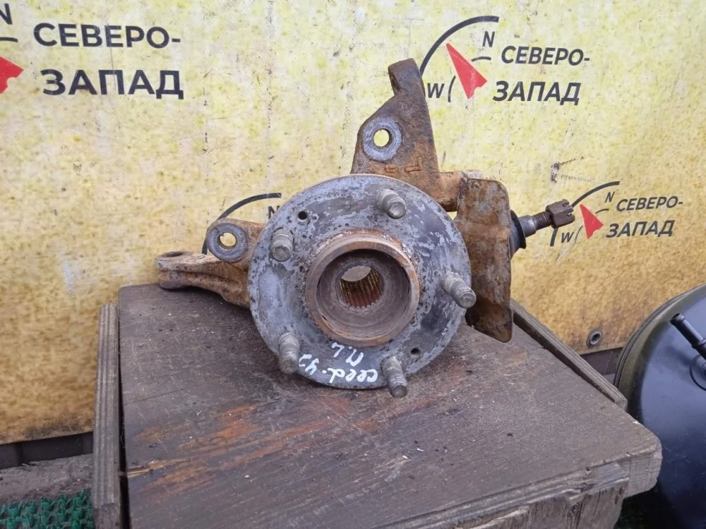 Кулак поворотный Kia Ceed 2008 517152H100 ED G4FC, передний левый