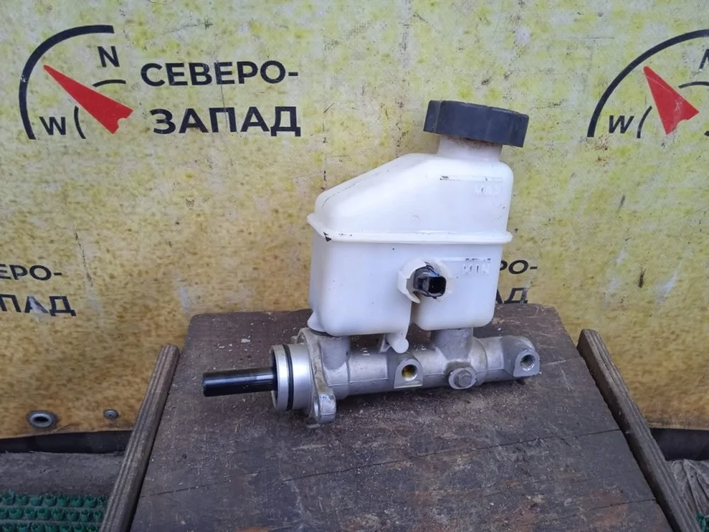 Главный тормозной цилиндр Kia Ceed 2008 585101H000 ED G4FC