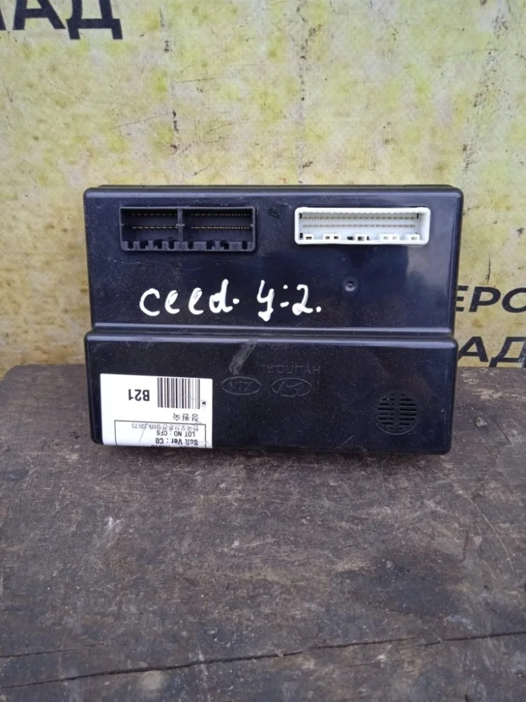 Блок электронный Kia Ceed 2008 954201H010 ED G4FC